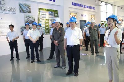 全市工業經濟運行暨化工企業轉型發展現場會在襄城召開，生物農藥技術研發成焦點